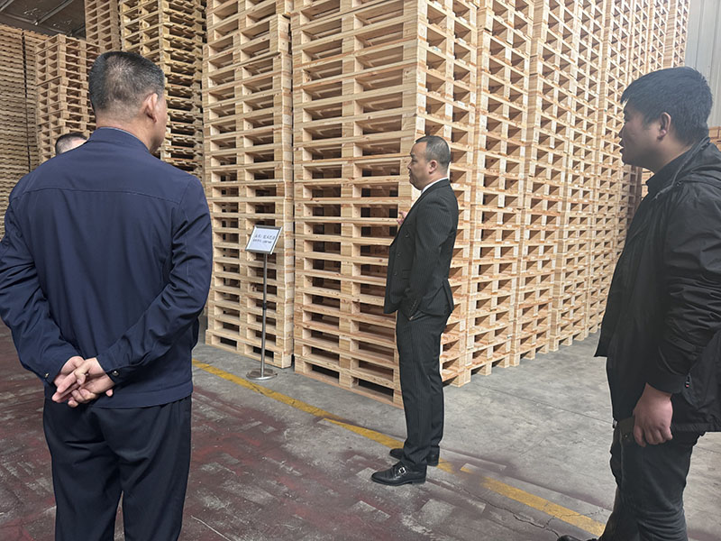 内蒙古 XX 物流有限公司(张经理、王工程师) 内蒙古 XX 物流有限公司(张经理、王工程师)